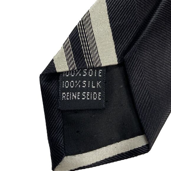 Bachrach Necktie Tie 100% Silk Black White Gray Striped Made in Italy - Picture 5 of 5